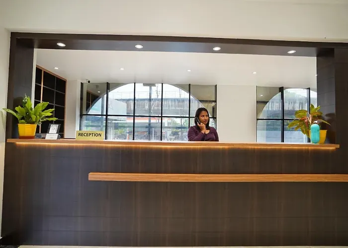 7 The Business Hotel Alwaye