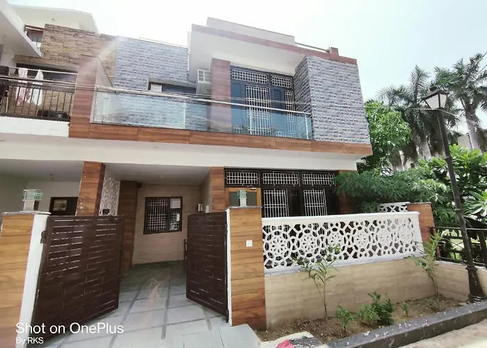 Ashish Villa Lucknow