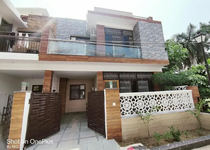 Ashish Villa Lucknow