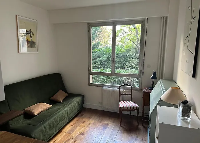 Appartement Paris 16E Passy Tour Eiffel