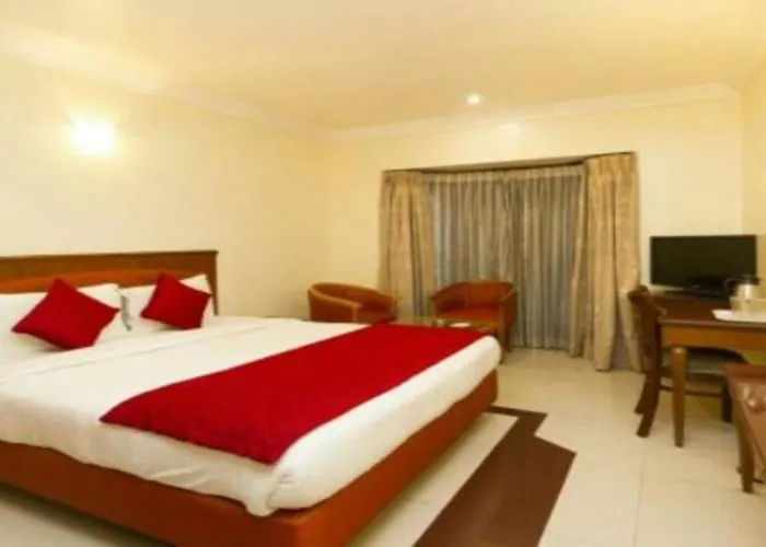Goroomgo New Ashiyana Palace Varanasi