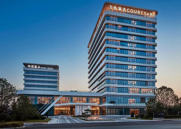 Courtyard By Marriott Qinhuangdao West Hotel