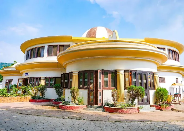 Fabhotel Lotus Resort Chhatrapati Sambhajinagar