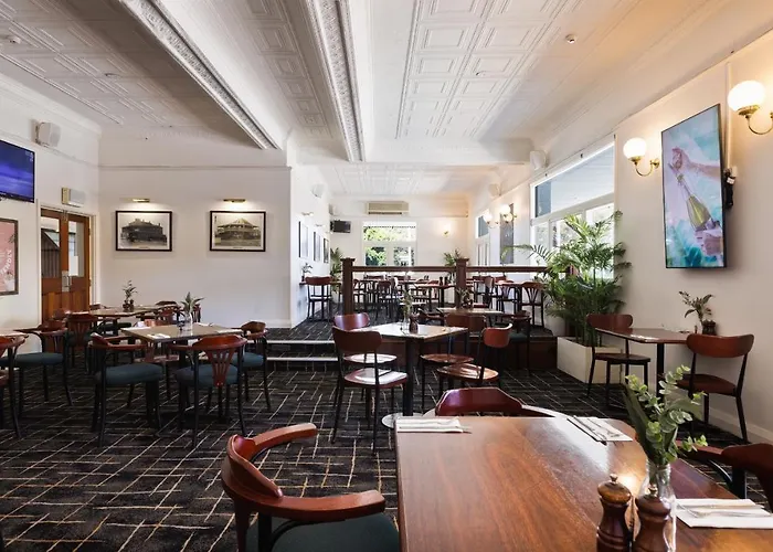 Lambton Park Hotel