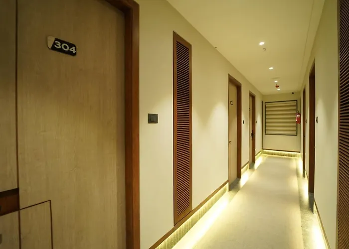 Hotel Laksh Raipur 