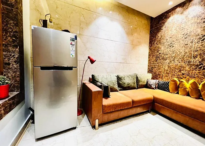 Divine Studios Rajouri Garden New Delhi