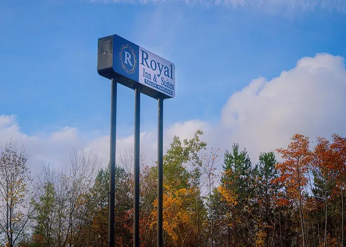 Royal Inn & Suites Akron
