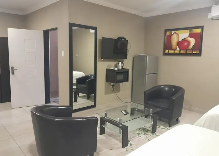 Tony'S Guest House 2 Mafikeng