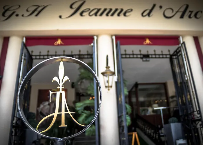 Hotel Jeanne D'Arc Lourdes