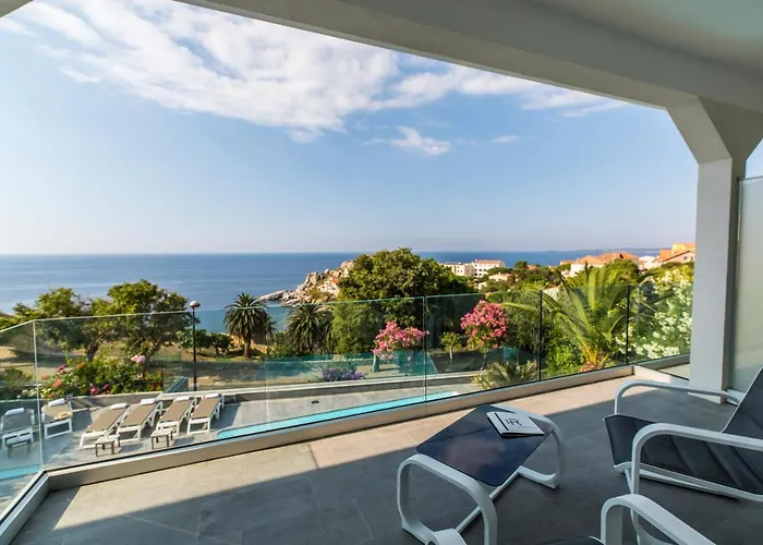 Hotel Villa R Calvi 