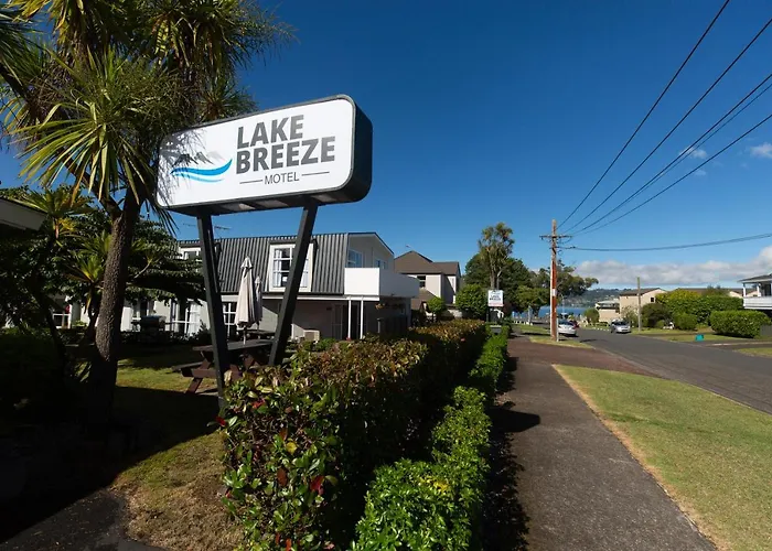 Lake Breeze Motel Taupo