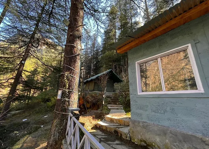 Kasol Jungle Retreat Hotel