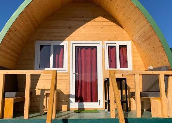 Cozy Capsules - Modern Hut Bed & Breakfast Kukkal