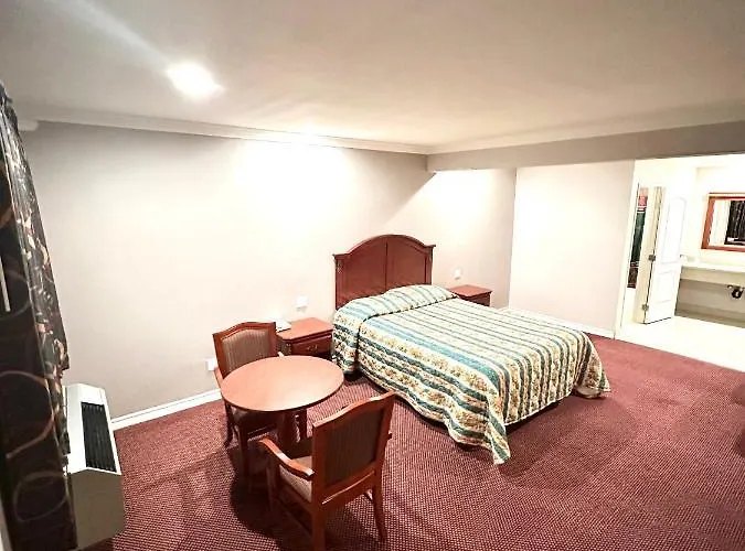 Tropic West Motel Bell