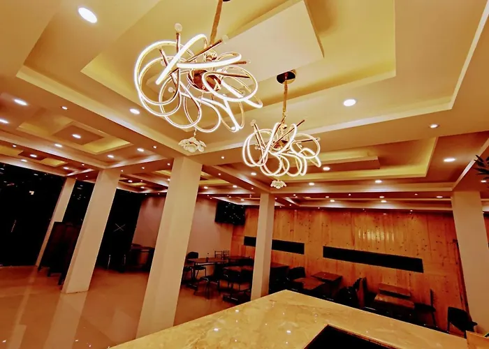 Gulshan Palace By Seven Hills Srinagar By Him Haults Hospitality