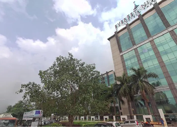 Hotel Everest Inn By Wb Inn Navi Mumbai