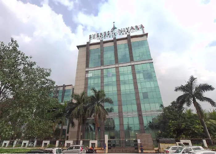 Hotel Everest Inn By Wb Inn Navi Mumbai