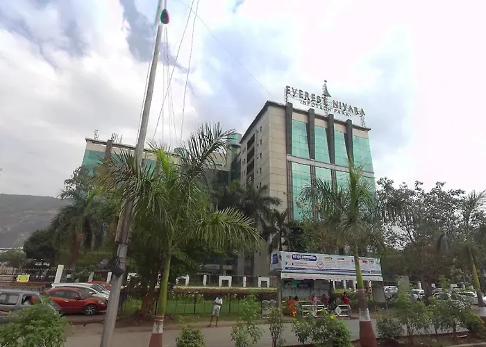 Hotel Everest Inn By Wb Inn Navi Mumbai