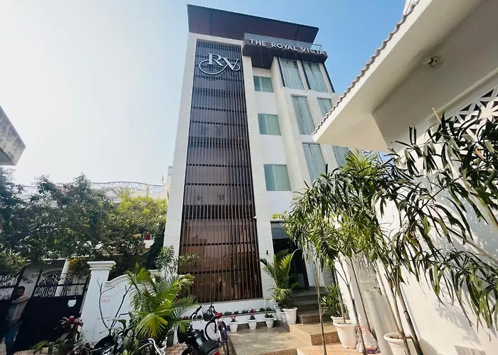 Hotel The Royal Vista Varanasi