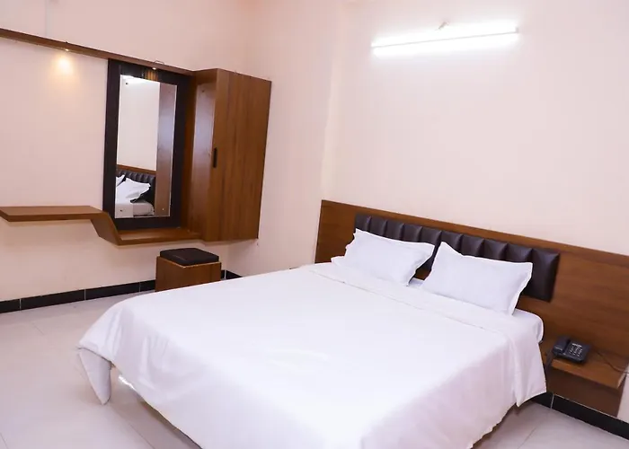 Hotel Brahmand Jejuri