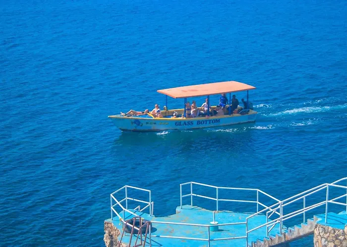 Kaiser Hotel- Negril West End