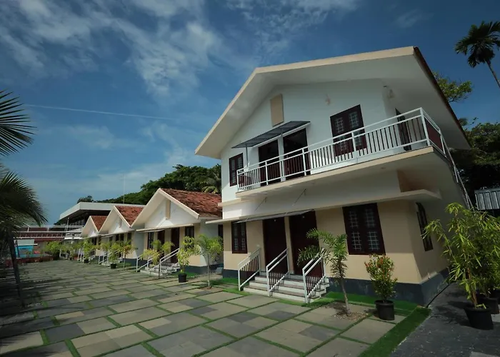 Lakeway Resorts Alappuzha
