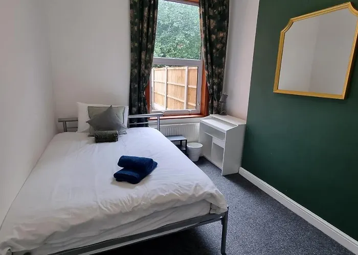 Double Room With Kitchen Facilities Nottingham