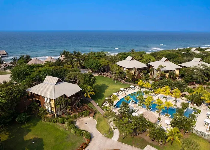 Indura Beach & Golf Resort Curio Collection By Hilton Tela