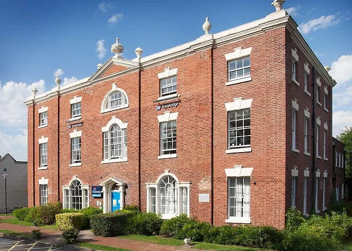 Travelodge Birmingham Kingswinford