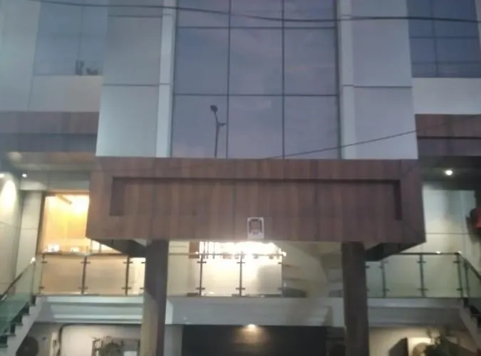 Hotel Uday Raj By Wb Inn Agra 