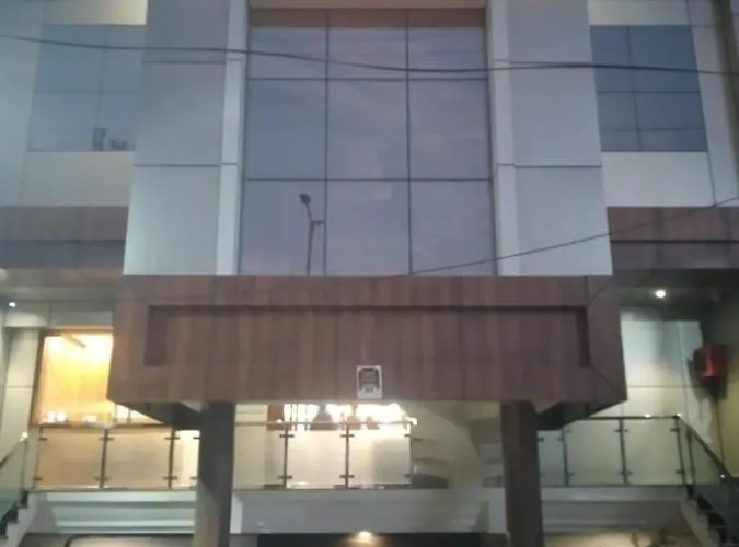 Hotel Uday Raj By Wb Inn Agra 