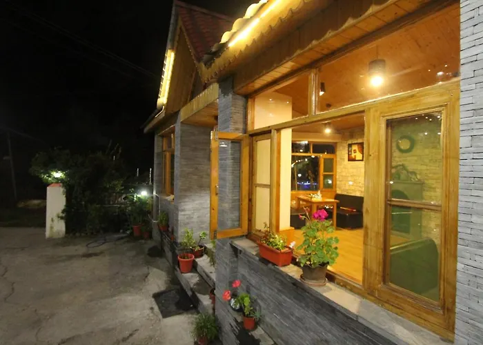 Holiday Hill Mountain View With Balcony McLeod Ganj