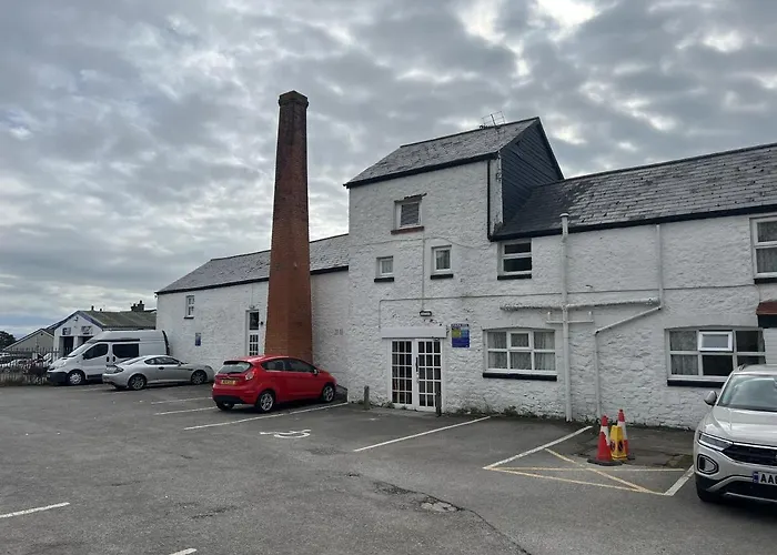 The White Lion Hotel Bridgend 