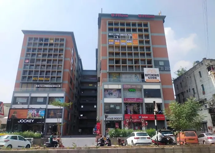 Hotel Lotus Pink Ahmedabad