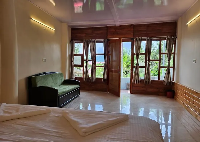 Himalayan Havenwood Hotel Mukteshwar