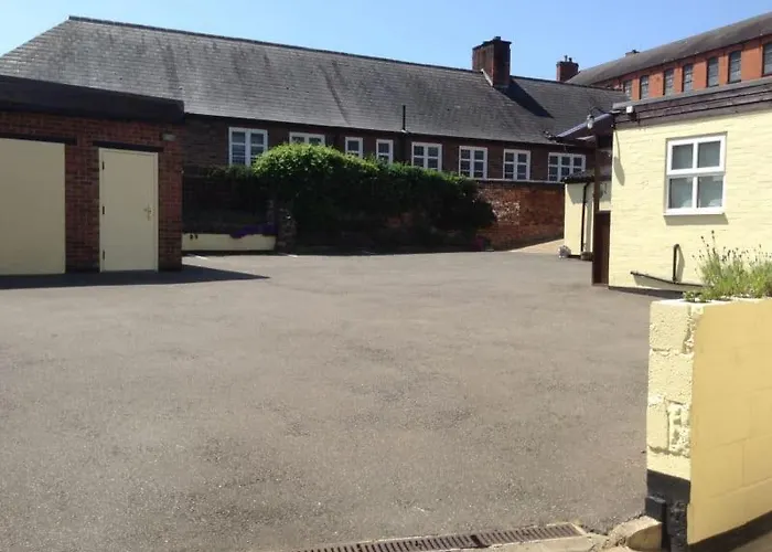 Oak House Hotel Wellingborough