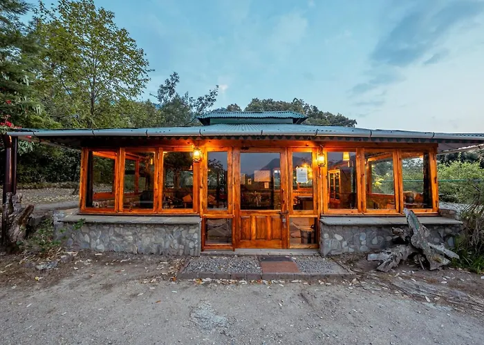 Mountain Quail Lodge Nainital