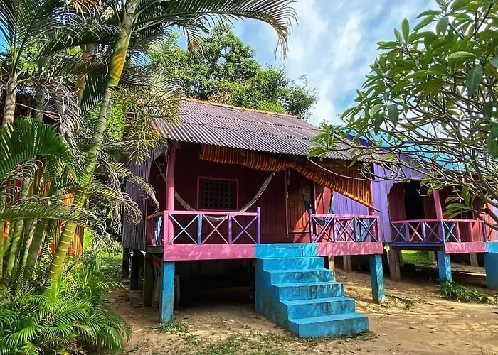 Fat Rabbit Beach Resort Kep
