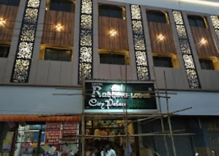 Hotel Radhika Place And City Palace, Parbhani