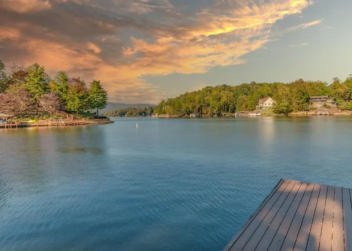 Russell'S Fort At White Oak Point: Historical Cabin On Lake Lure, Luxury, Direct Lake Access!