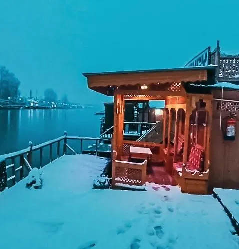 Hb Nancy Group Of Houseboats Hotel Srinagar 