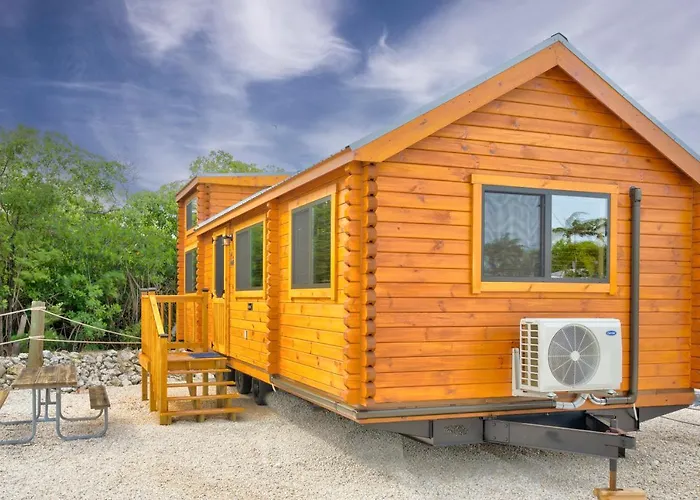 Cabins At Bonefish Bay Marathon