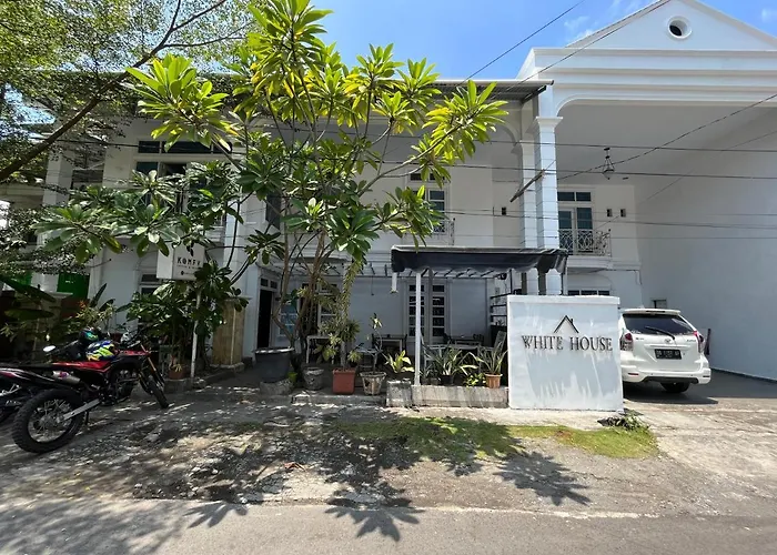 RedDoorz near Kantor Walikota Manado