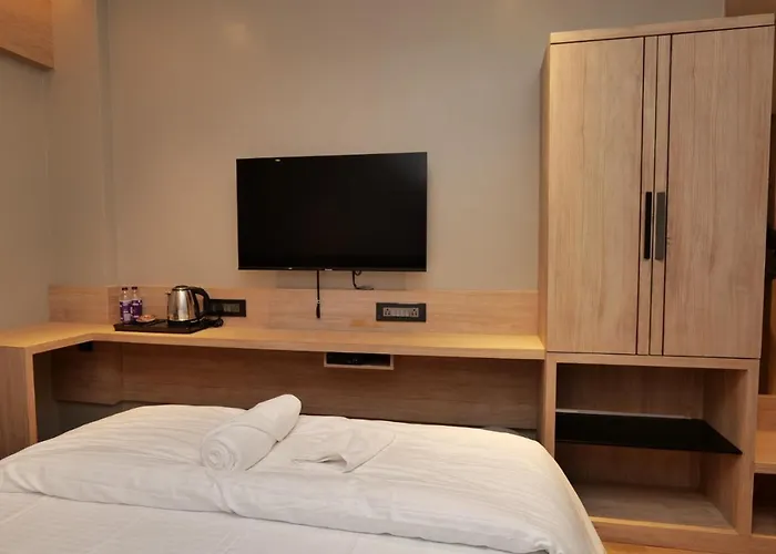V Hotel Brahmapur