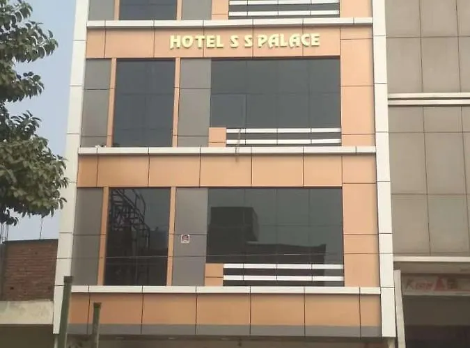 Hotel S S Palace Agra 