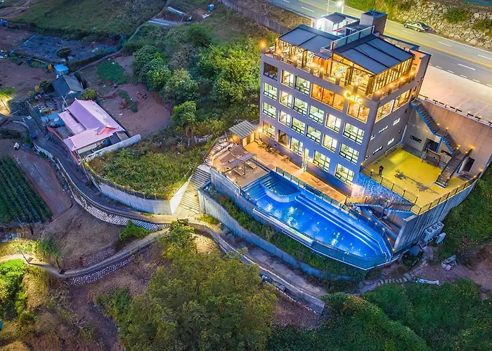 Le Paradis Ocen View Spa Pension Yeosu