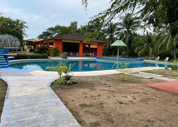 Hotel Tamarindos Zihuatanejo