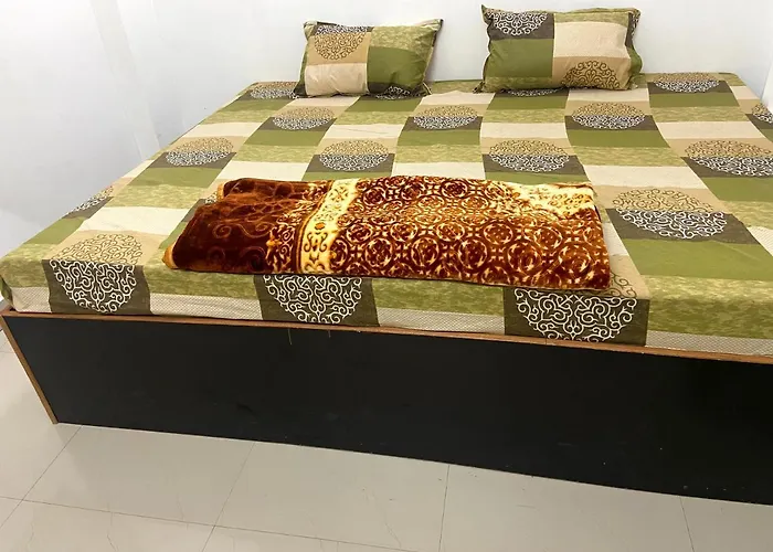 Garuda Guest House Varanasi
