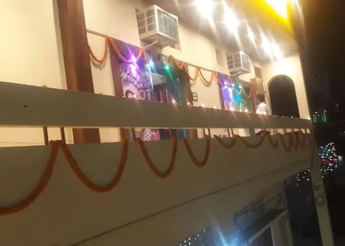 Maa Gayatri Dormitory Varanasi