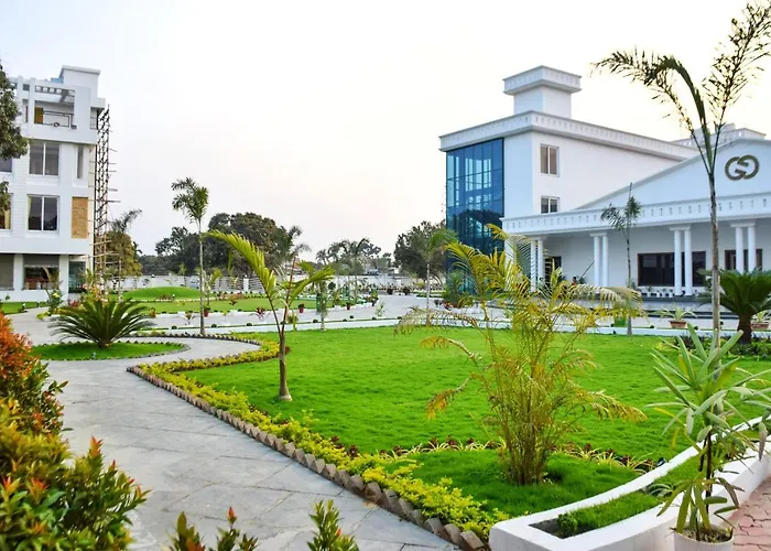 Golden Gleam Resorts Malda